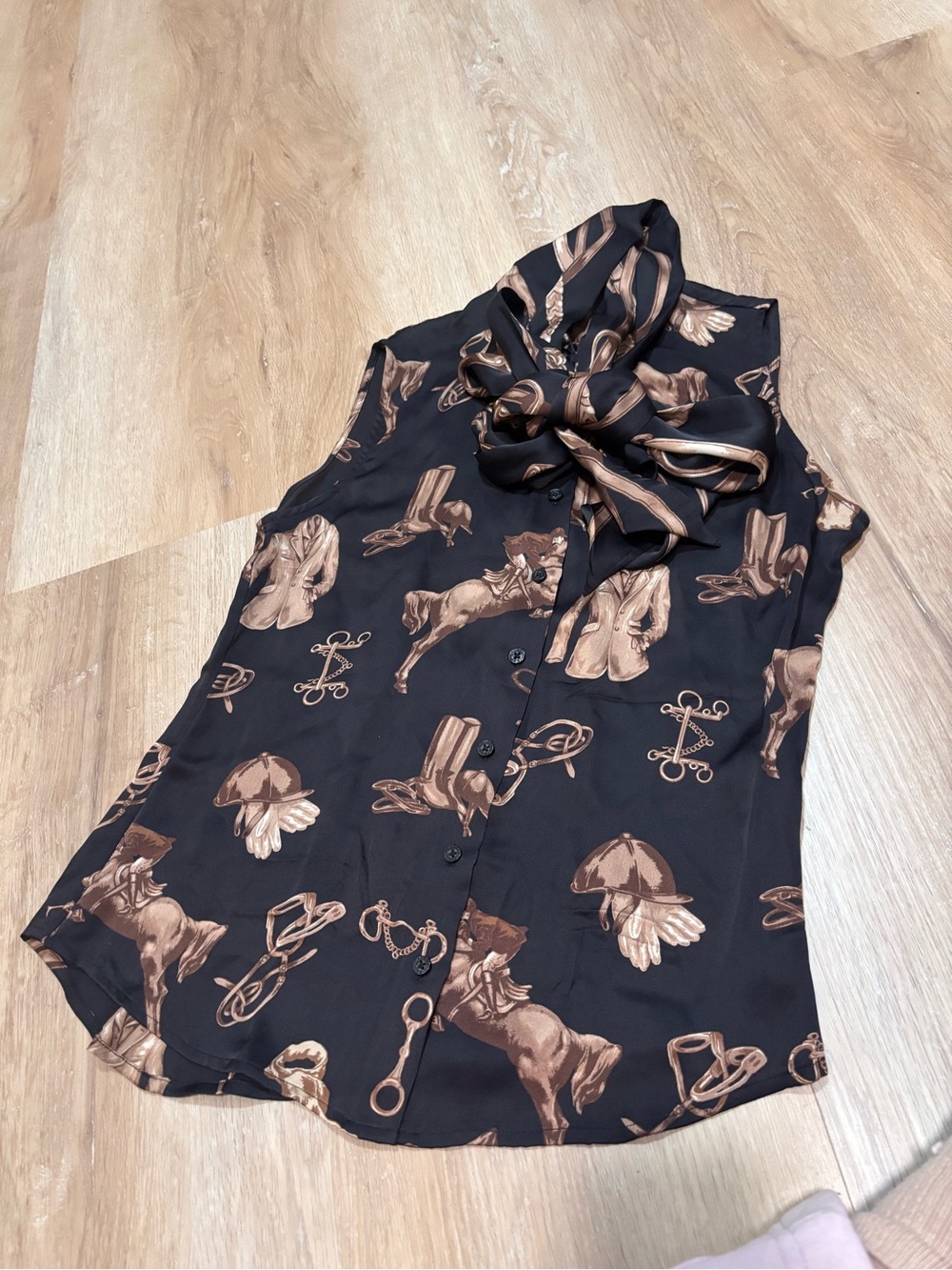 Lauren Ralph Lauren Sleeveless Black/Tan Equestrian Print 100% Silk Blouse sz 2